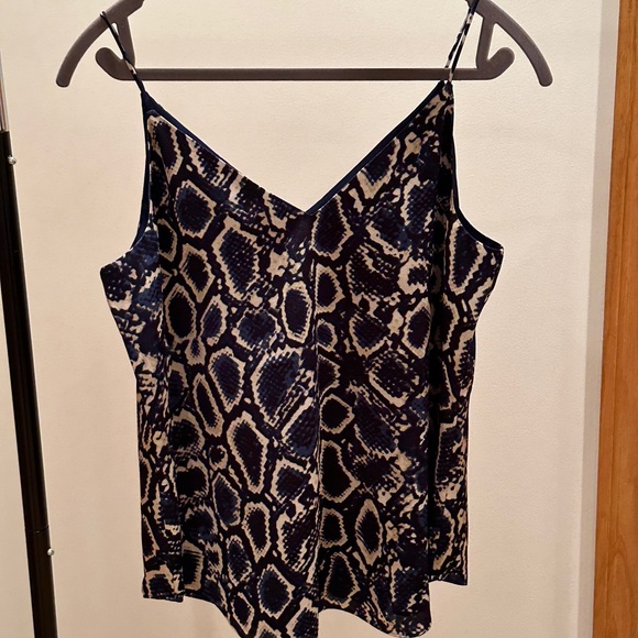 NWT: Women’s Medium Express camisole - Picture 4 of 6